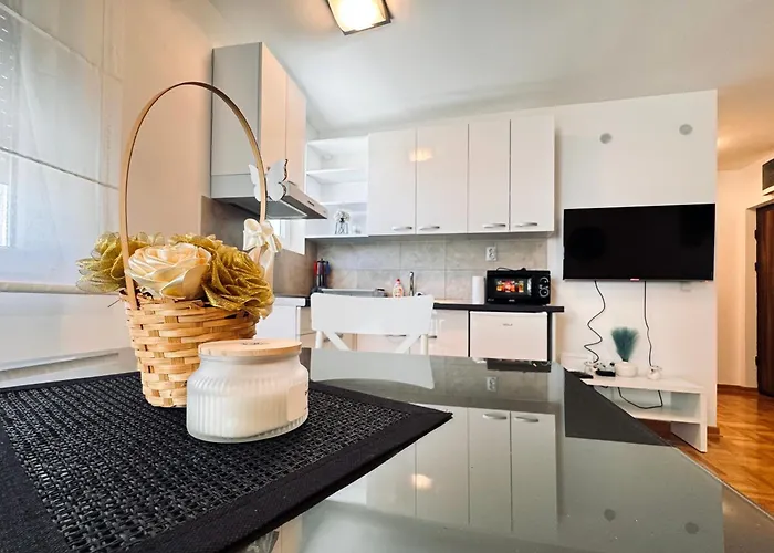 Апартаменты Azure Врнячка-Баня